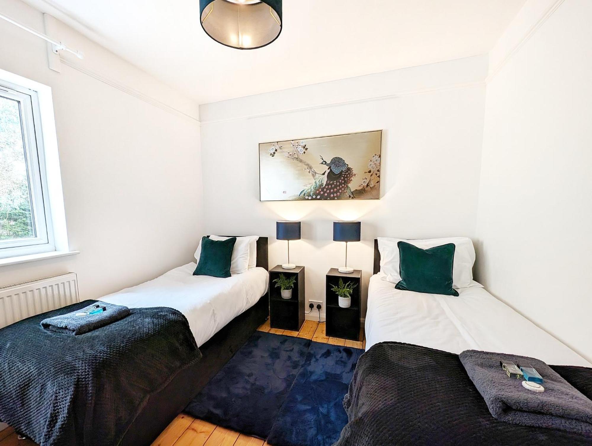 Central Cambridge, Charming 3-Bed House With Free Parking! Exterior photo