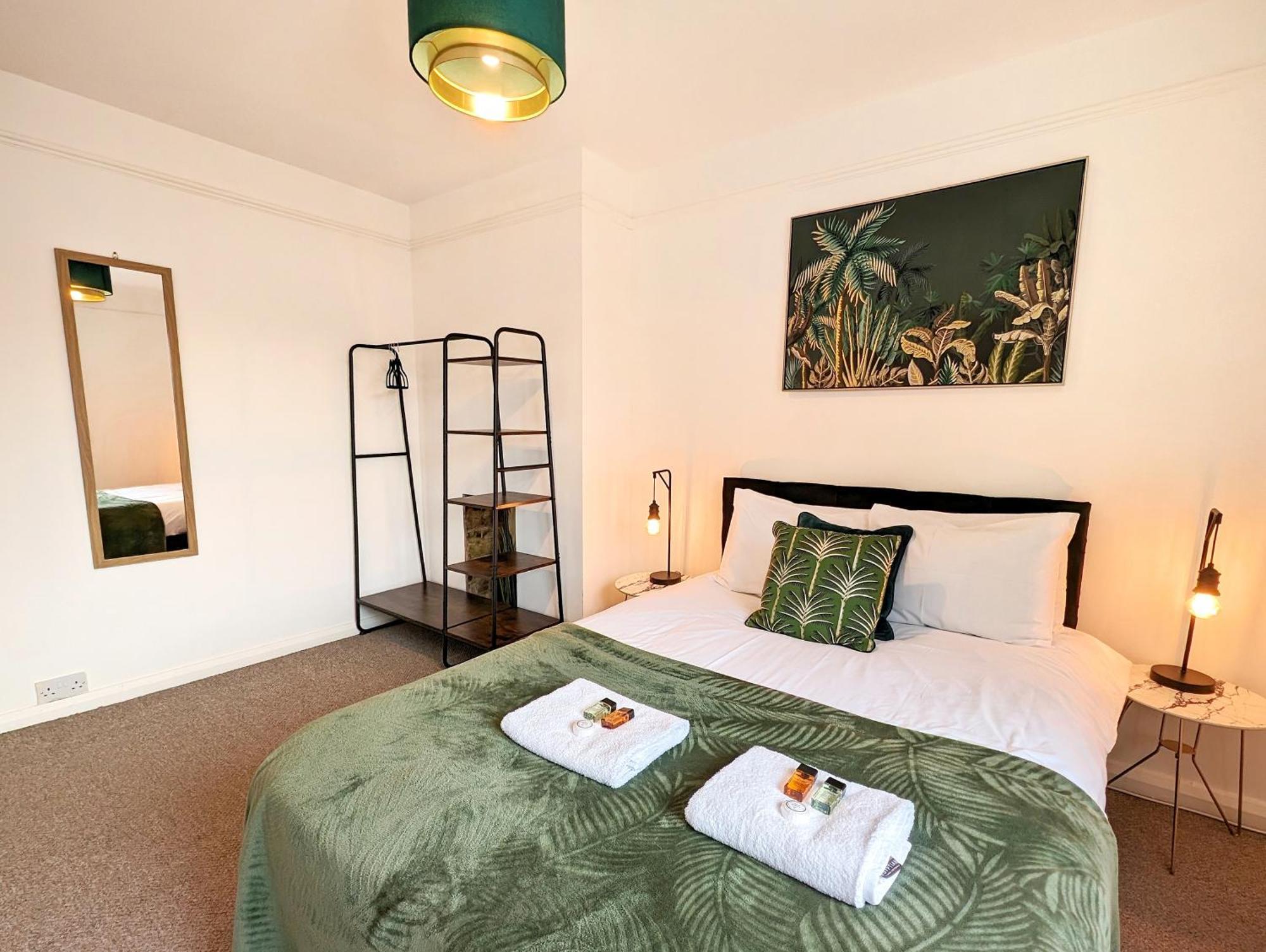 Central Cambridge, Charming 3-Bed House With Free Parking! Exterior photo