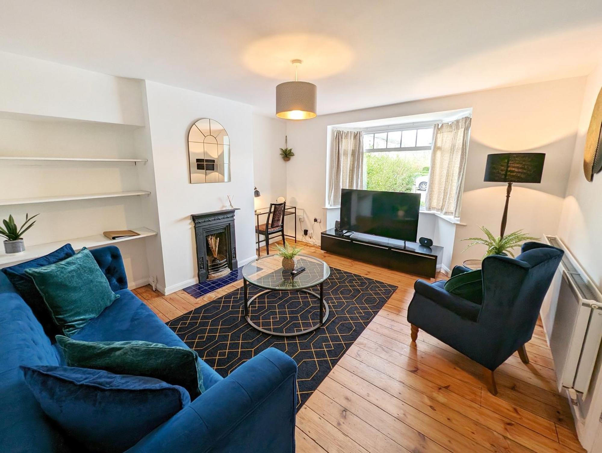 Central Cambridge, Charming 3-Bed House With Free Parking! Exterior photo